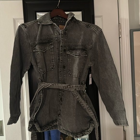 GAP Jackets & Blazers - Gap jean jacket